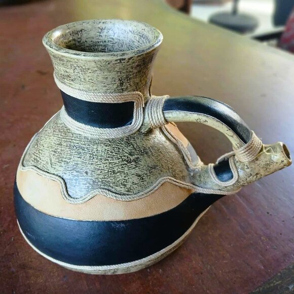 Handmade ANXI Chilean Leather and Rattan Wrapped Ceramic Art Pottery Jug - Picture 9 of 12